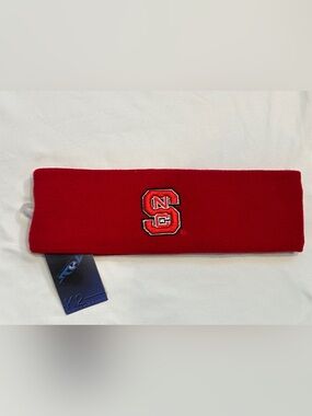 Top of the World Red Knit Headwrap with Logo Patch